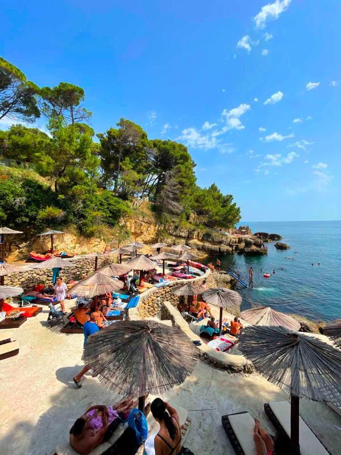 Corpus A - Hotel Albatros Ulcinj Zewnętrze zdjęcie
