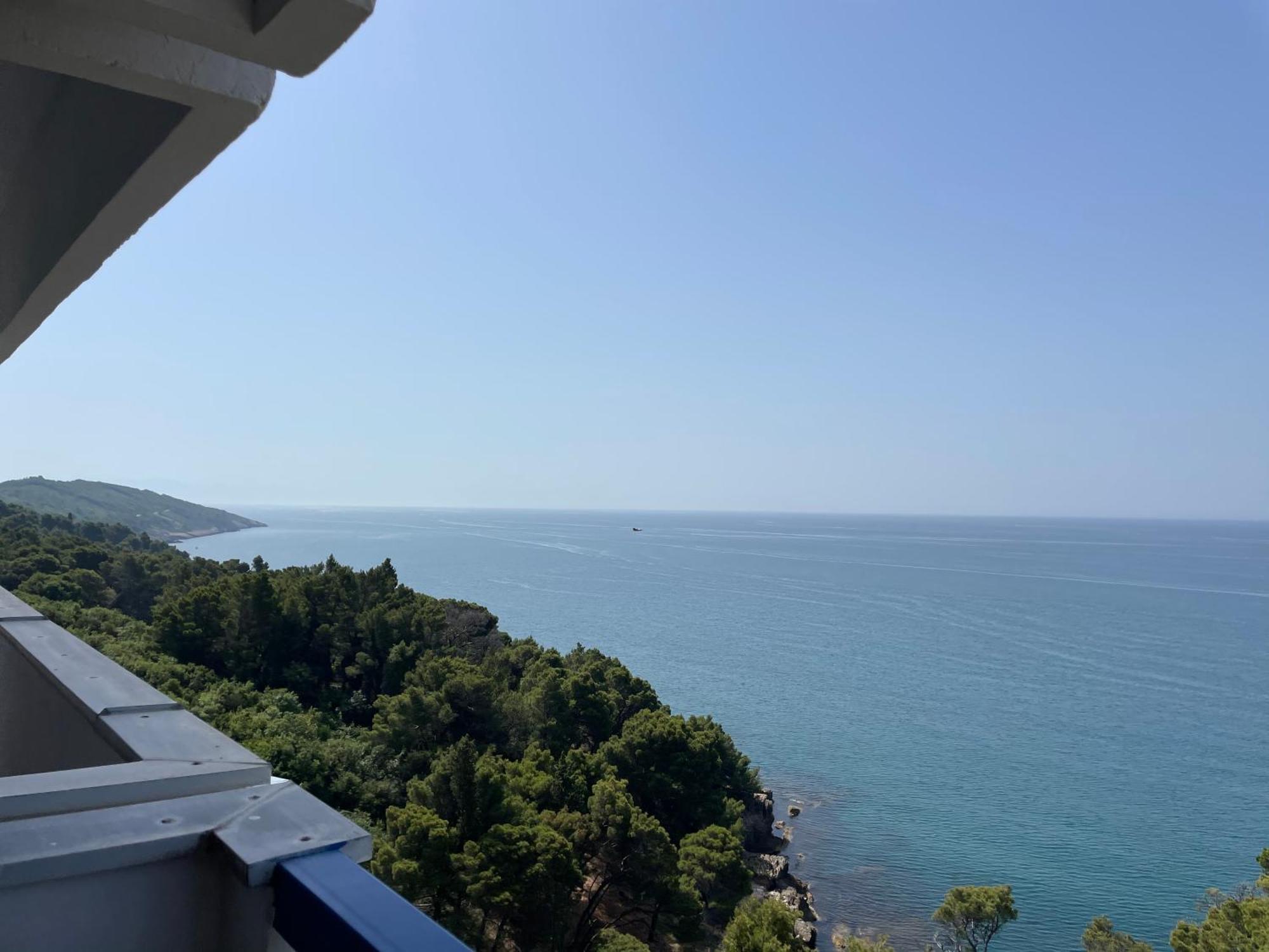 Corpus A - Hotel Albatros Ulcinj Zewnętrze zdjęcie